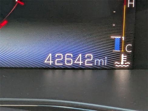 Used 2023 Chevrolet Colorado Z71 w/ Z71 Convenience Package 2 image 22