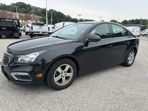 Used 2015 Chevrolet Cruze LT image 3