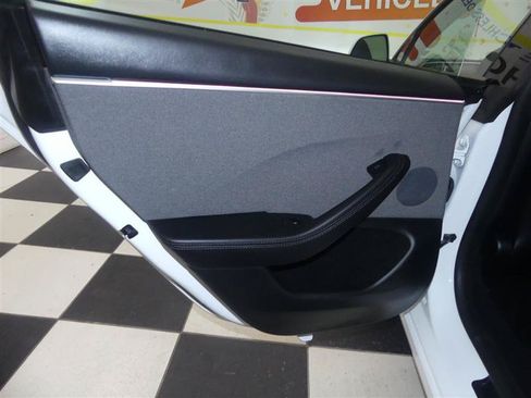 Used 2024 Tesla Model 3 Standard Range RWD image 20