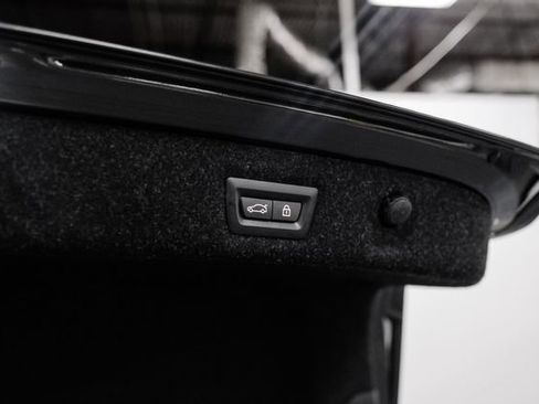 Used 2022 BMW 530e w/ Premium Package image 58