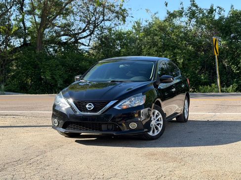 Used 2019 Nissan Sentra SV image 1