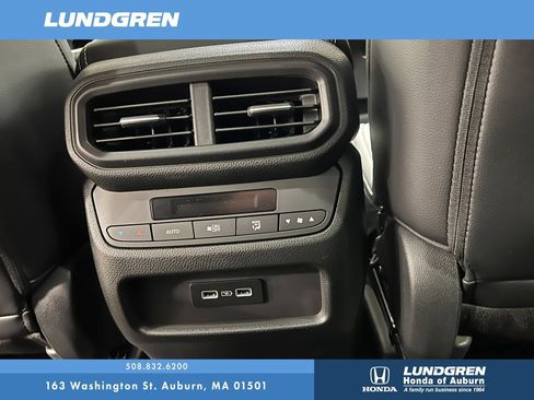 New 2025 Honda Pilot EX-L image 24