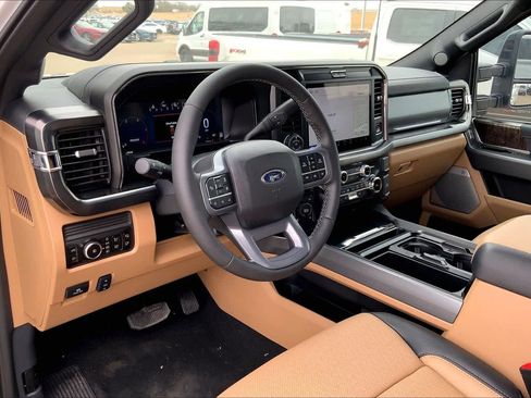 New 2026 Ford F250 Lariat w/ Lariat Premium Package image 8