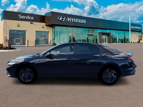 New 2026 Hyundai Elantra Sport image 3