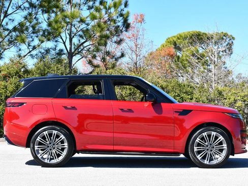 Used 2024 Land Rover Range Rover Sport Dynamic SE image 31