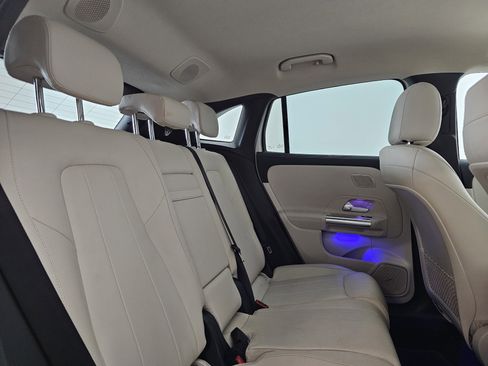 Used 2021 Mercedes-Benz GLA 250 4MATIC image 27