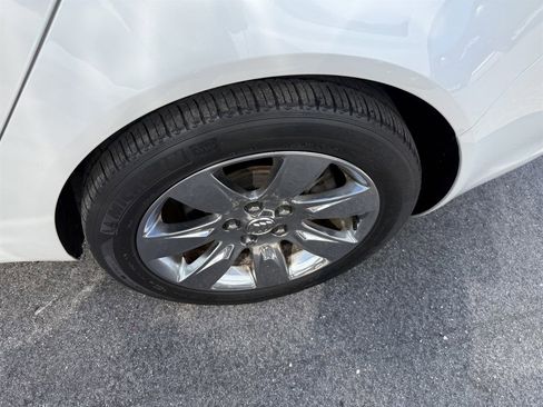 Used 2017 Buick Regal Premium w/ Driver Confidence Package #1 image 6