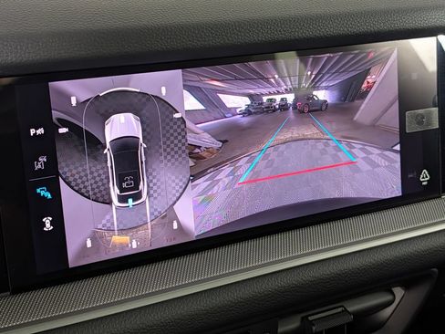 New 2026 Porsche Cayenne Coupe AWD/4WD image 32