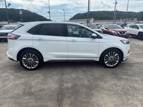 Used 2021 Ford Edge Titanium w/ Equipment Group 301A FWD image 6