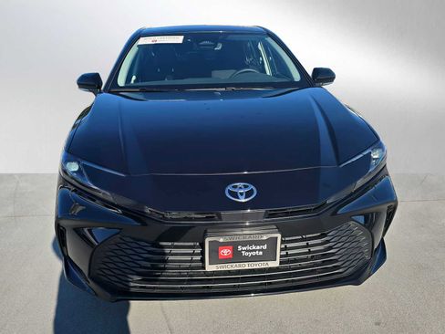 Certified 2025 Toyota Camry LE image 8