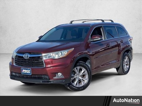 Used 2015 Toyota Highlander XLE image 1