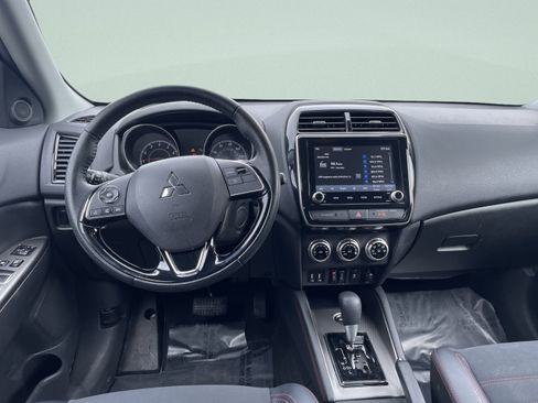 Used 2024 Mitsubishi Outlander Sport SE image 16