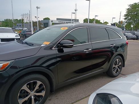 Used 2018 Kia Sorento EX FWD image 5