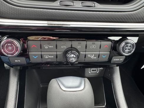 New 2026 Jeep Compass Limited image 42