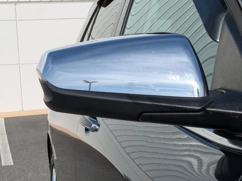 Used 2020 Chevrolet Equinox Premier FWD image 12