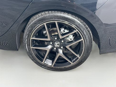 Certified 2023 Honda Civic Sport Touring image 9