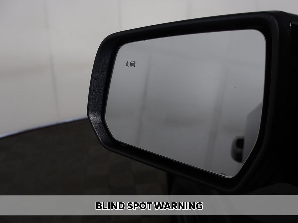 Used 2023 Chevrolet Traverse RS AWD/4WD image 8