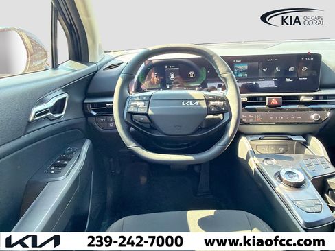 New 2026 Kia Sportage LX FWD image 14