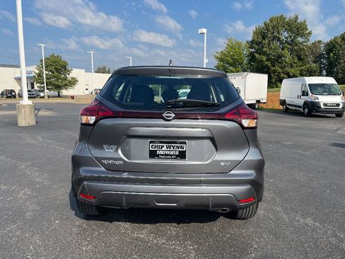 Used 2023 Nissan Kicks SV FWD image 6