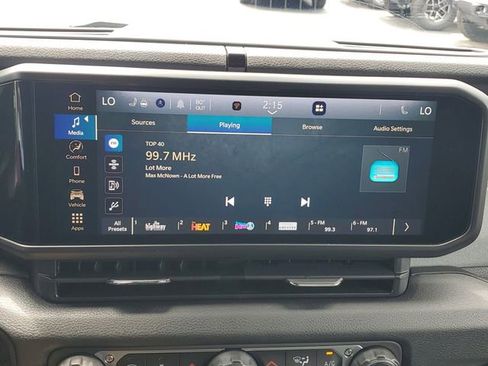 New 2025 Jeep Gladiator Sport image 29