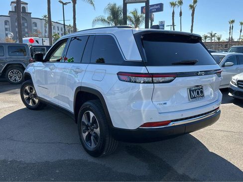 Used 2022 Jeep Grand Cherokee Limited 4xe image 3