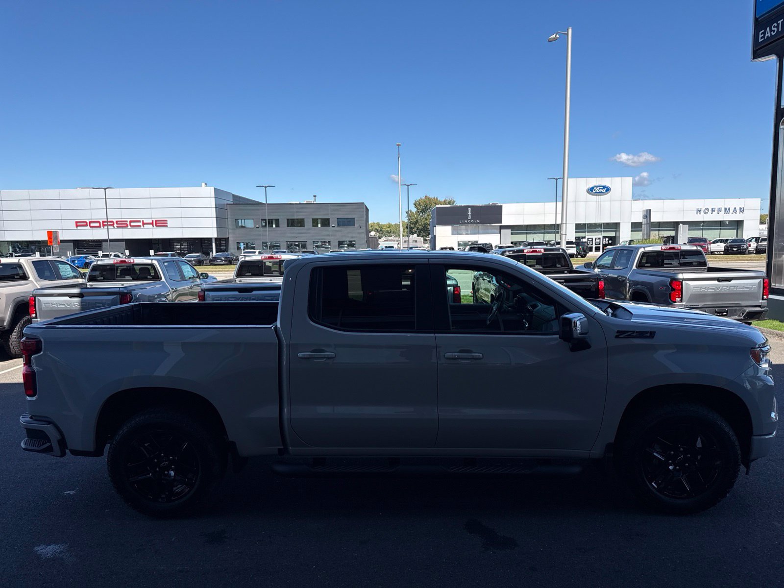 New 2026 Chevrolet Silverado 1500 RST AWD/4WD image 5