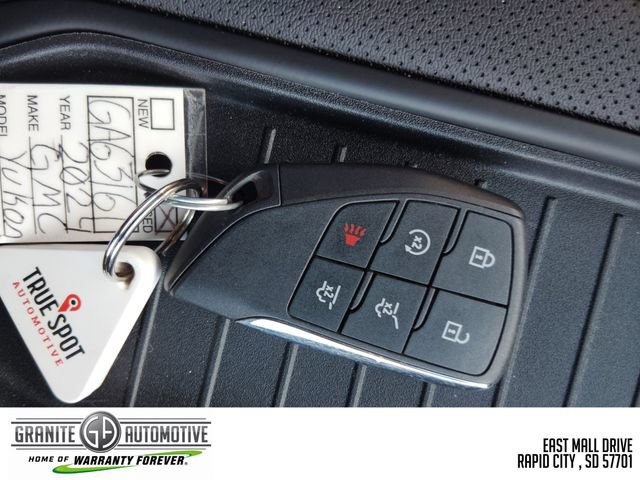 Used 2024 GMC Yukon XL AT4 w/ Technology Package AWD/4WD image 29