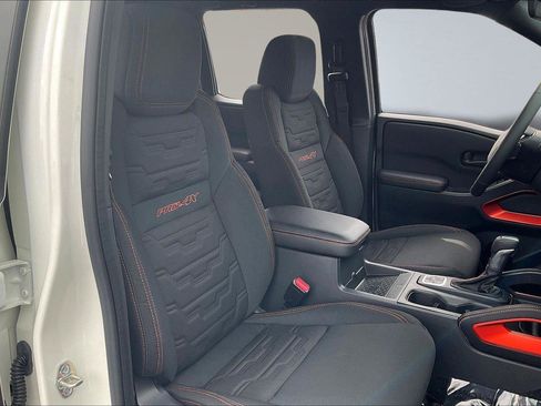 New 2026 Nissan Frontier PRO-4X w/ Pro-4x Convenience Package image 9