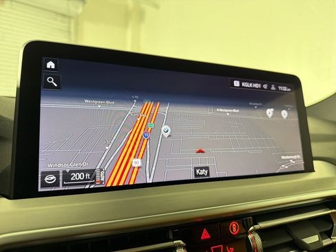 Used 2025 BMW X4 xDrive30i AWD/4WD image 26