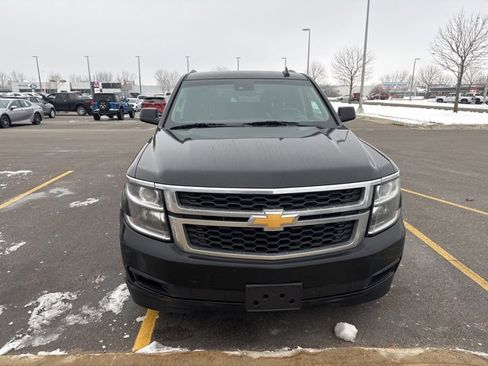 Used 2017 Chevrolet Tahoe LT image 2