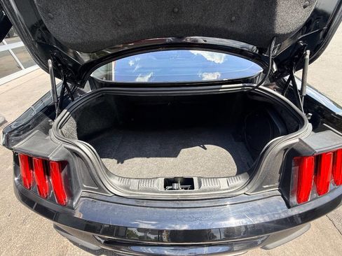 Used 2022 Ford Mustang GT Premium w/ GT Performance Package RWD image 30