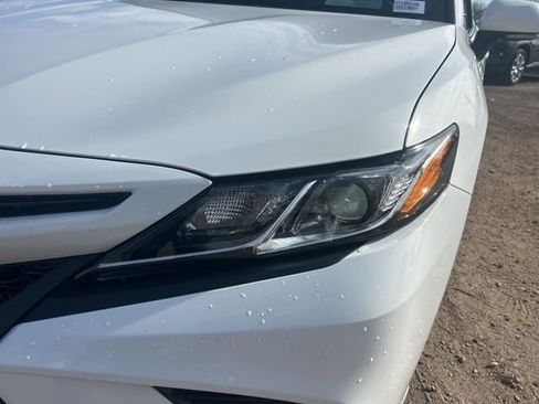 Used 2020 Toyota Camry SE w/ Convenience Package image 10