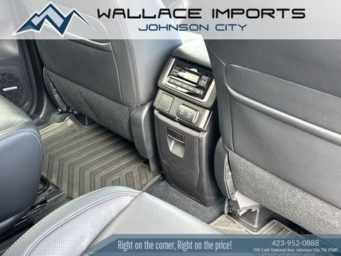 Used 2021 Subaru Ascent Limited w/ Technology Package AWD/4WD image 40