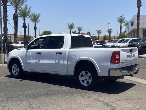Certified 2025 RAM 1500 Big Horn AWD/4WD image 4