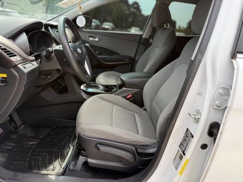 Used 2018 Hyundai Santa Fe Sport image 14