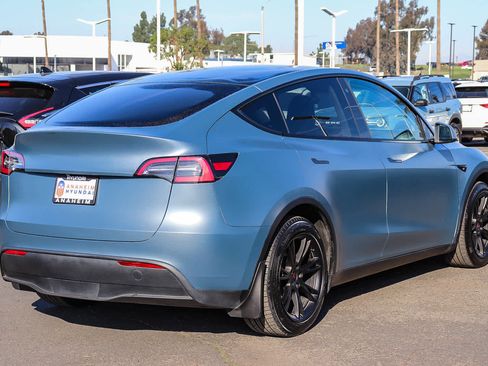 Used 2020 Tesla Model Y Long Range image 6