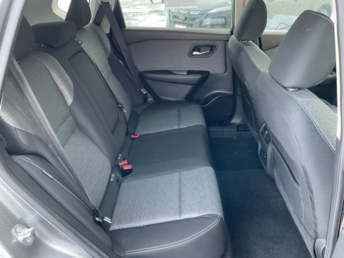 Used 2022 Nissan Rogue SV image 19