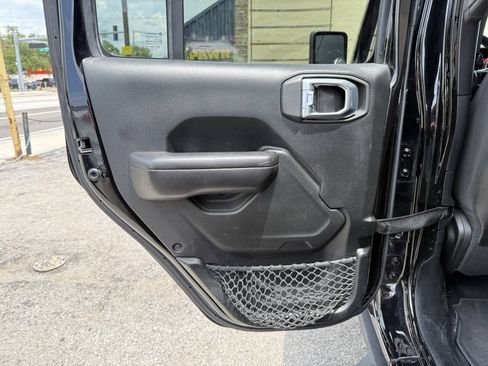 Used 2020 Jeep Gladiator Rubicon AWD/4WD image 20