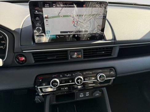 New 2025 Honda Pilot Touring image 17