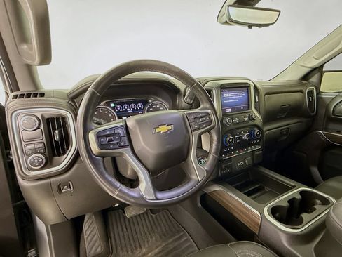 Used 2020 Chevrolet Silverado 1500 LTZ w/ LTZ Plus Package RWD image 9