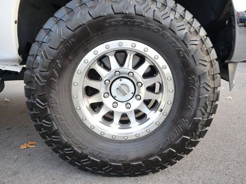 Used 2016 Ford F250 Lariat w/ Lariat Ultimate Package image 18