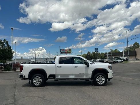 Used 2020 GMC Sierra 2500 Denali w/ Denali Ultimate Package AWD/4WD image 2