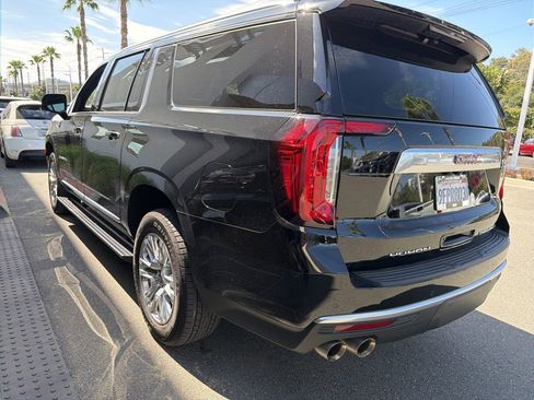 Used 2023 GMC Yukon XL Denali image 7