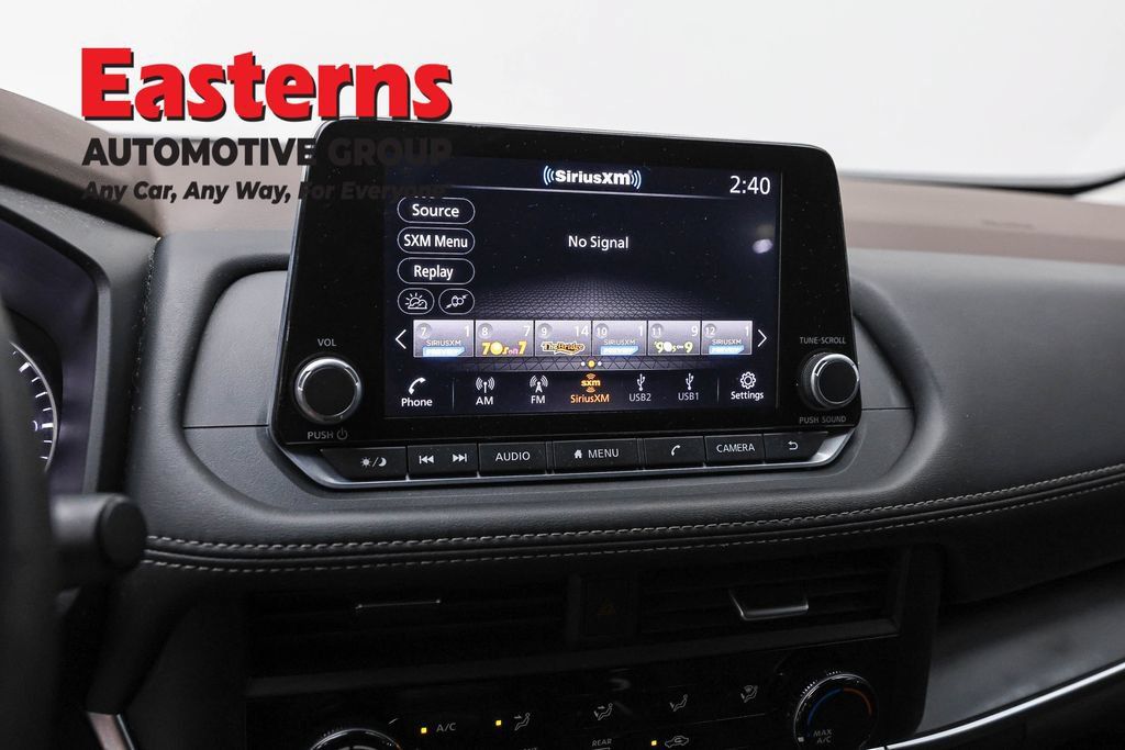 Used 2023 Nissan Rogue S AWD/4WD image 21
