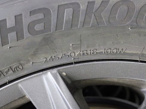 Used 2024 Volkswagen Tiguan SE image 42