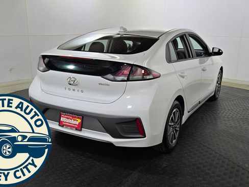 Used 2021 Hyundai Ioniq SE image 7