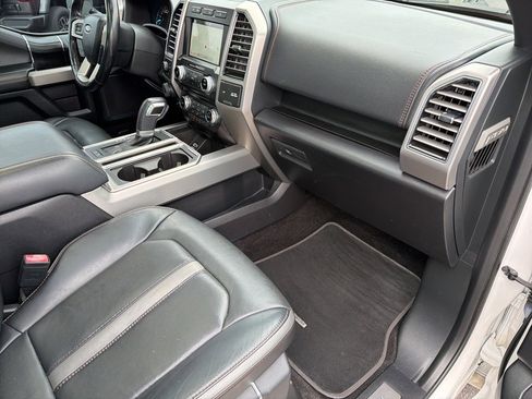 Used 2018 Ford F150 Platinum w/ Equipment Group 701A Luxury image 30