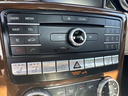 Used 2019 Mercedes-Benz SLC 300 image 17