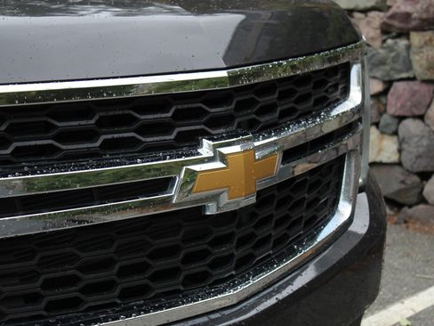 Used 2015 Chevrolet Suburban LT image 44