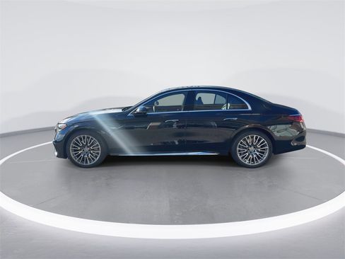 New 2025 Mercedes-Benz E 53 AMG e 4MATIC Sedan image 5